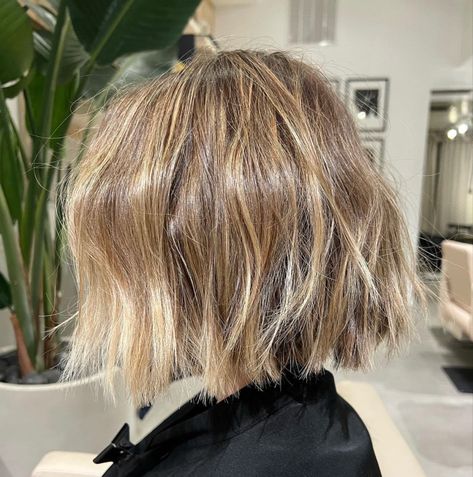 Carachele Hair, Salon Hairstyles, Surfer Hair, Hair Today Gone Tomorrow, Modern Bob, Fire Hair, Hairstyles For Layered Hair, Growing Out Short Hair Styles, Bob Hair