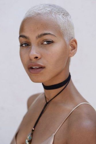 Pretty in Super Short: A Buzz Haircut is an Extreme Star Trend ★ See more: http://lovehairstyles.com/super-short-buzz-haircut/ White Shaved Hair, Shaved Platinum Blonde Hair, Blond Shaved Hair, Platinum Buzzcut Women, White Buzzcut, Platinum Blonde Buzzcut, Very Short Hair Cuts For Women, Shaved Hair Girl, White Hair Women