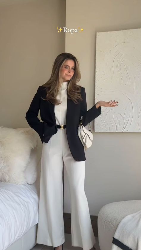 Lawyer Woman Outfit, Business Formal Outfits For Women Classy, Formal Attire Women Business, Blazer Outfits For Women Classy, Ootd Formal, Outfit Formal Mujer, Formal Winter Outfits, Outfits For College, Aesthetic Business