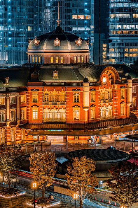 Building Aesthetic, Tokyo Station, Tokyo Travel, Japanese Architecture, Japan Photo, Pictures Of People, Great Lakes, Tokyo Japan, Public Transport