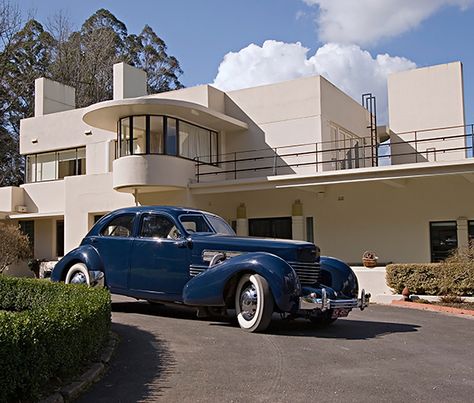 Art Deco Exterior, Art Deco Houses, Art Deco Homes, Deco House, Melbourne Art, Art Deco Inspiration, Streamline Moderne, Art Deco Buildings, 1930s Art