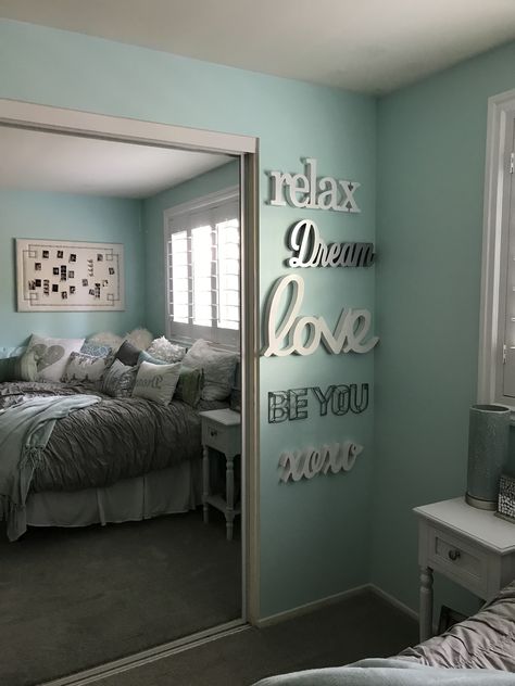 Teal teen bedroom Teal Teen Bedroom, Teal Room Decor, Teal Room, Teal Bedroom Ideas, Teal Bedroom Decor, Teal Rooms, Teal Bedroom, Stylish Bedroom Design