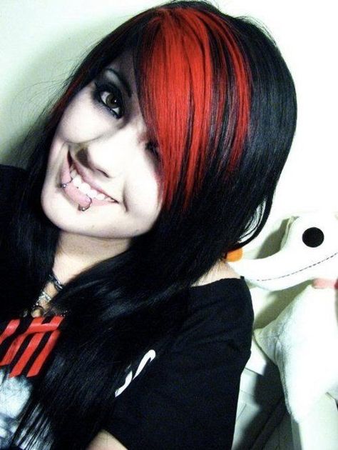 Scene Girl Hair, Leda Monster Bunny, Emo Scene Girls, Coral Hair, Emo Scene Hair, Scene Girl, Emo Hair, Cute Emo, Scene Girls