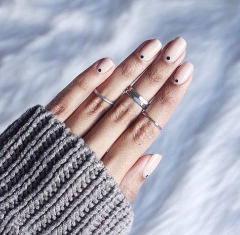 Black Dot Nails, New Years Nail Art, Kylie Jenner Nails, Dot Nail Art, Nude Nail Polish, Nude Nail, Nude Nail Designs, Beige Nails, Minimal Nails