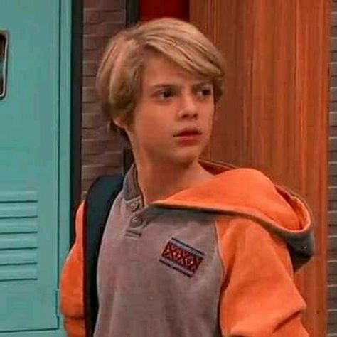 Kid Danger, Henry Danger Jace Norman, Henry Danger, Millie Bobby Brown, Bobby Brown, Having A Crush, It Cast, Actors, Feelings