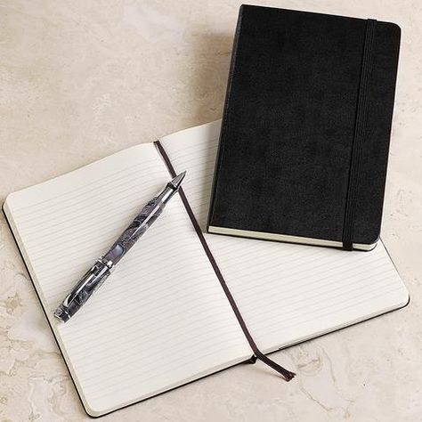 Diary Aesthetics, Moleskin Journal, Diary Photography, Books And Pens Photography, Notebook Aesthetic, Black Journal, School Diary, Black Journals, Moleskine Journal