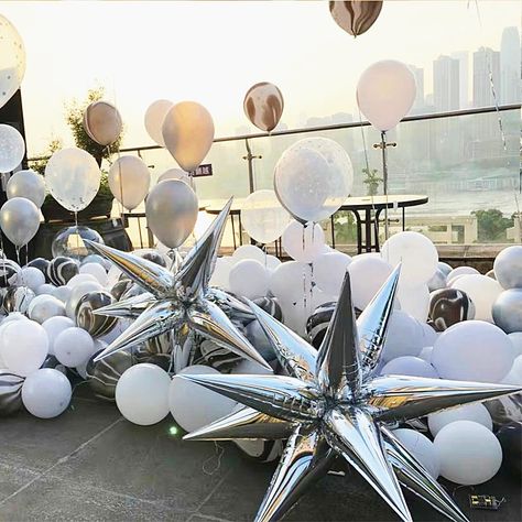 Space Theme Party, Balloon Arches, Mothers Day Decor, 3d Star, Balloon Columns, Balloon Decor, New Year Decor, Graduation Decorations, Mylar Balloons