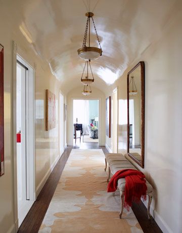 Gorgeous high gloss hallway with @Madeline Weinrib runner, via @House Beautiful Narrow Hallway Lighting, Foyer Ideas Entryway, Barrel Ceiling, Lacquered Walls, Choosing Paint Colours, Choosing Paint, High Gloss Paint, Long Hallway, Gloss Paint