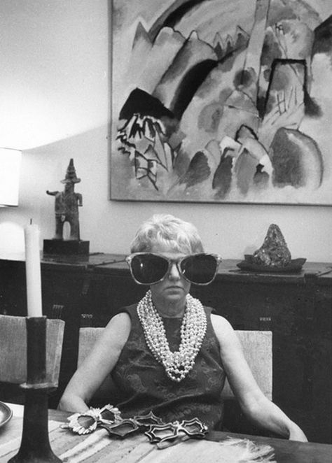 Peggy Guggenheim enjoying some quality time with (at least some of) her sunglasses, Venice, 1960s Peggy Guggenheim, Very Important Person, Istoria Artei, Marcel Duchamp, Anna Karenina, Women Street, Look At You, Vintage Photographs, Art History