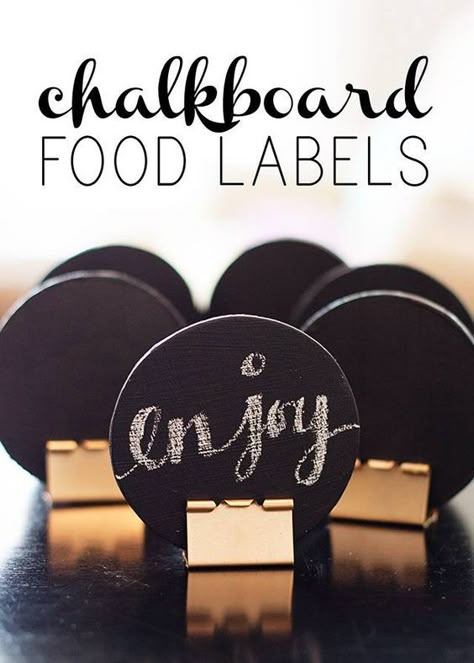 I just love my creative friends and contributors. Here’s Anne sharing fun and stylish food labels perfect for your next party. Hey there everyone and happy March. It’s Anne and I am here with another party-related post for you all. I decided to switch it up a little bit this month and show you a … How To Label Food On A Buffet, Wood Discs, Party Food Labels, Food Tags, Food Signs, Creative Friends, Student Christmas Gifts, Food Label, Binder Clips