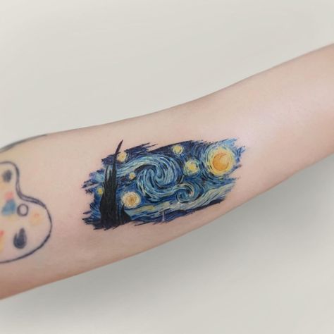 Arm Cuff Tattoo, Starry Night Tattoo, Dumbest Tattoos, Van Gogh Tattoo, Hard Tattoos, Night Tattoo, Zelda Tattoo, Cuff Tattoo, Tatuaje A Color