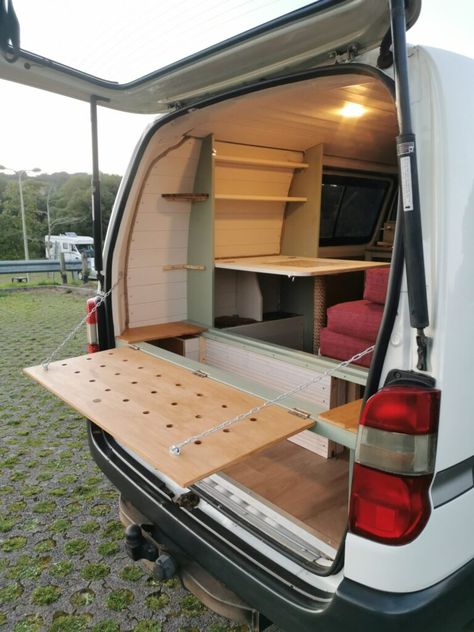 "Eirin" A beautiful hand built brand new conversion. Toyota Hiace 2, berth off grid ⋆ Quirky Campers Toyota Hiace Campervan, Hiace Camper, Toyota Camper, Camper Flooring, Quirky Campers, Toyota Van, Sprinter Van Conversion, Bus House, Build A Camper Van