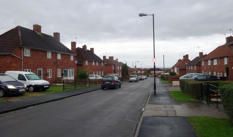 Comparison of British and American Housing British Nostalgia, British Houses, British Homes, Usa House, Top Of The Stairs, British Home, Water Storage Tanks, British Architecture, British Pub