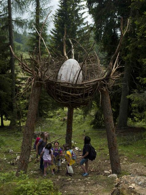 Dragon Nest, Earth Art, Design Exterior, Forest Art, Outdoor Sculpture, Sculpture Installation, Bird Nest, Outdoor Art, Land Art