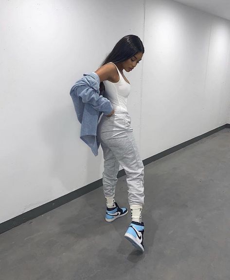 Blue Chill, Ootd Style, Outfit Women, University Blue, August 15, Jordan 1, Jordan, University, Ootd