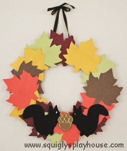 Creative Squirrel Crafts for Kids - Craftionary Couronne Diy, Autumn Leaves Craft, Thanksgiving Crafts Preschool, Scarecrow Crafts, Fall Leaf Wreaths, Fall Arts And Crafts, Thanksgiving Crafts For Kids, Whimsical Halloween, Felt Halloween