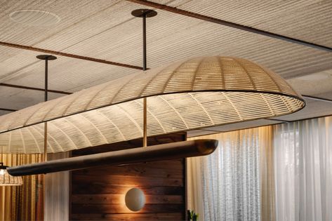 Stitched brick wall welcomes guests to Uchi Miami restaurant Michael Hsu, Curved Banquette, Miami Restaurants, Basket Lighting, Glass Facades, Bar Seating, Luminaire Design, Architectural Inspiration, Restaurant Interior