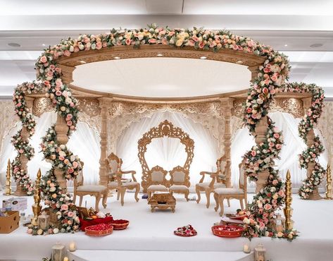 Wed In Style Ltd on Instagram: “The love of beauty is taste. The creation of beauty is art 💗” Hindu Wedding Stage, Indian Wedding Bridal Outfits, Mandap Ideas, Mandap Design, Hall Decorations, Decor For Wedding, Wedding Alters, Wedding Hall Decorations, Wedding Decors