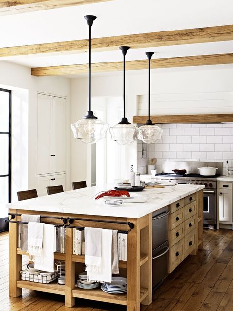 Marble Kitchen Island, Kitchen Island Design, Kitchen Marble, Trendy Kitchen, Large Kitchen, Kitchen Remodel Idea, Wood Kitchen, Dream Kitchen, White Kitchen