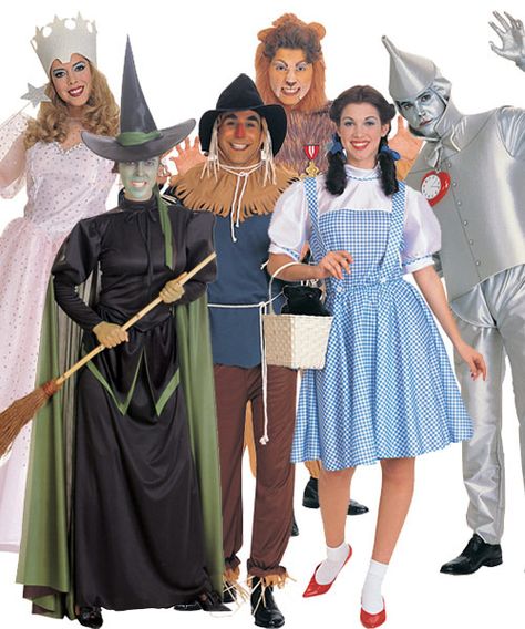 Homemade Couples Costumes, Oz Wizard, Native American Halloween Costume, Family Costumes Diy, Girl Group Costumes, Teacher Halloween Costumes, Couple Halloween Costumes For Adults, Pirate Halloween Costumes, Halloween Costumes Friends