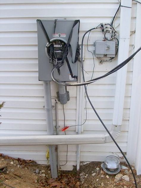 Electric Installation House, Electrician Humor, Gas Line Install Plumbing, Electrical Substation, Journeyman Lineman, Electrical Lineman, Safety Fail, Power Lineman, Electrical Troubleshooting