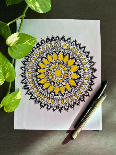 Colour Ful Mandala Drawing, Digital Mandala Art Design, Easy Floral Painting Acrylic Step By Step, Unique Mandala Drawing Colour, Mandala Drawing Colourful, Mandala Art Colorful, Mandala Simple, Plastic Dinosaur, Yellow Mandala