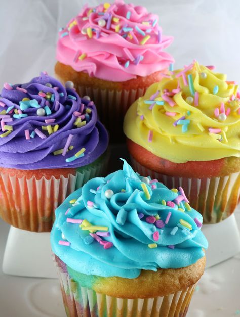 Celebration Marble Cupcakes - a beautiful and colorful cupcake that would be a great Easter dessert or wow at a Birthday Party, a Baby Shower or just a random Wednesday. Cupcakes never looked so good or were so easy to make. What a fun and delicious Easter Treat. Follow us for more fun Easter Food Ideas. Marble Cupcakes, Moist Vanilla Cupcakes, Easter Fun Food, Pastel Cupcakes, Happy Birthday Cupcakes, Colorful Cupcakes, Cake With Cream Cheese Frosting, Salty Cake, Funfetti Cake