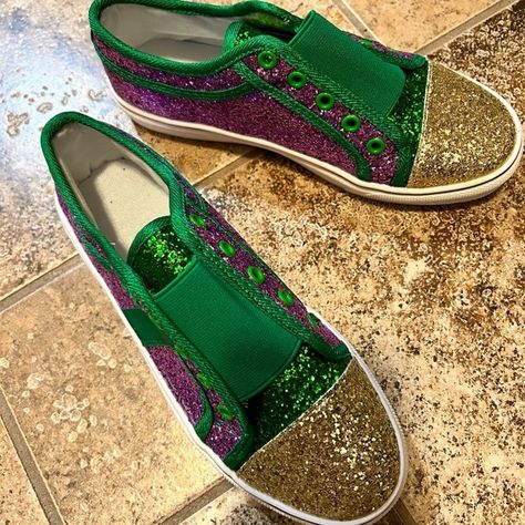 Mardi Gras Sneakers Painted Tennis Shoes, Mardi Gras Shoes, Glitter Sneakers, Painted Shoes, Tennis Shoes, Mardi Gras, Tennis, Glitter, Size 6