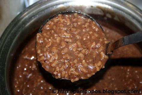 Chocolatey rice pudding with a touch or orange flavor resembles a thick soup, but is delicious for dessert! Samoan Dishes, Coco Rice, Samoan Recipes, Polynesian Recipes, Samoan Food, Island Recipes, Polynesian Food, Island Food, Hawaiian Food