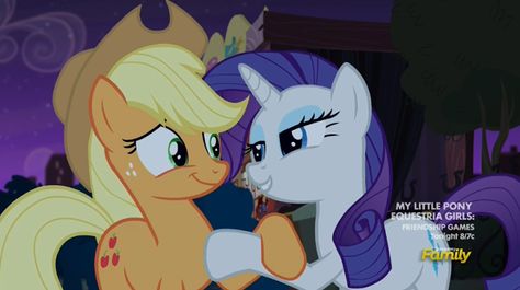 Equestria Daily: "Made in Manehattan" - Episode Followup: Applejack Mlp, Rarity Pony, Mlp Rarity, My Little Pony Rarity, My Little Pony Applejack, Looking At Each Other, Pony Unicorn, Mlp Pony, Friendship Is Magic