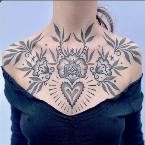 Chest Neck Tattoo, Collar Tattoo, 42 Tattoo, Tattoo Spots, Bone Tattoos, Heart Tattoos, Pieces Tattoo, Chest Tattoos For Women, Chest Piece Tattoos