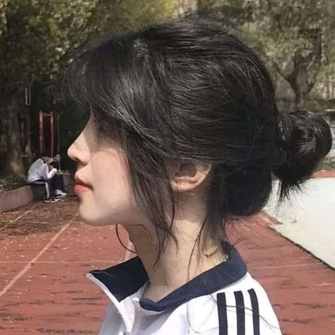 Korean Nose Job, Korean Long Hair, Haircut Tip, Pretty Nose, Korean Haircut, Side Hairstyles, Video Free, Nose Job, Hair Reference