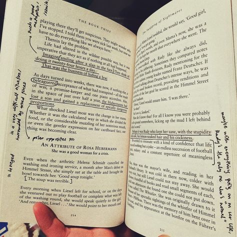 Lord Of The Flies Annotations, The Book Thief Annotations, Fantasy Reading Aesthetic, Simple Annotations, Annotating Aesthetic, Annoting Books, Aesthetic Annotations, Annotation Aesthetic, Annotated Books