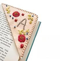 Book Mark Corner, Hand Embroidered Corner Bookmark, Embroidery Bookmarks, Bookmark Felt, Men Reading, Felt Bookmark, Corner Bookmark, Bookmarks For Books, Winter Books