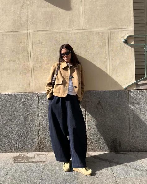 Suede season | Instagram Collared Sweatshirt Outfit, Clarks Outfit Women's, Wallabee Outfit, Clarks Wallabees Outfit Women's, Wallabees Outfit Womens, Clarks Outfit, Clarks Wallabees Outfit, Beige Jacket Outfit, Wallabees Outfit