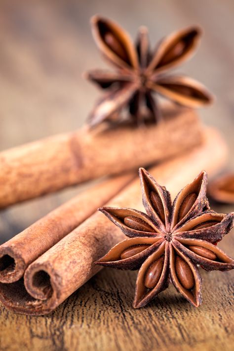 Health Benefits Of Cinnamon, Benefits Of Cinnamon, Cinnamon Health Benefits, Spice Grinders, Hand Jewelry Rings, Food Captions, Homemade Spice Blends, Unique Vegetables, Alcohol Packaging