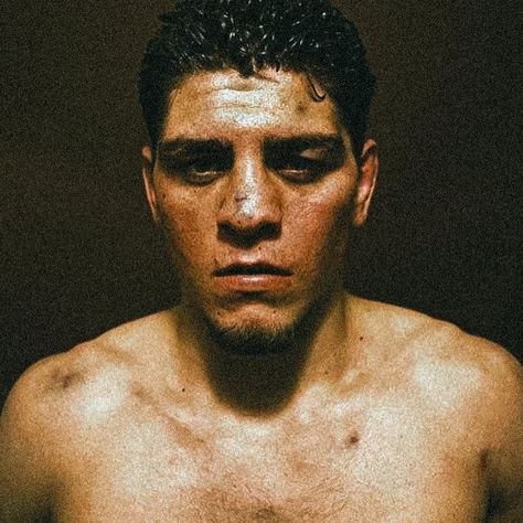 Nick Diaz Pfp, Nick Diaz Wallpaper, Nate Diaz Ufc Wallpaper, Movie Night Room, Mood Profile, Fighter Aesthetic, Warrior Mentality, Nate Diaz Ufc, Diaz Brothers