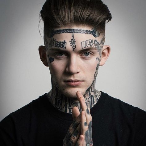 Charlie Gates on Instagram: “Healed unalome forehead tattoo on @josh.broughton.uk  Photo credit: @scottmurrayphoto . . #tattooedfacesquad #facetattoos #unalome…” Forehead Tattoo, Hairline Tattoos, Blackout Tattoo, Male Pose Reference, Face Tattoos, Inked Men, Uk Photos, Face Tattoo, Male Poses