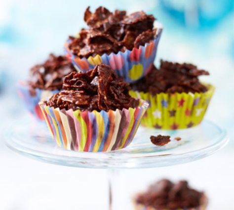 Chocolate cornflake cakes Summer Cooking Recipes, Cornflake Cakes, Chocolate Cornflake Cakes, Cornflake Cake, Masakan Malaysia, Biscuits Graham, Fairy Cakes, Malted Milk, Summer Cooking