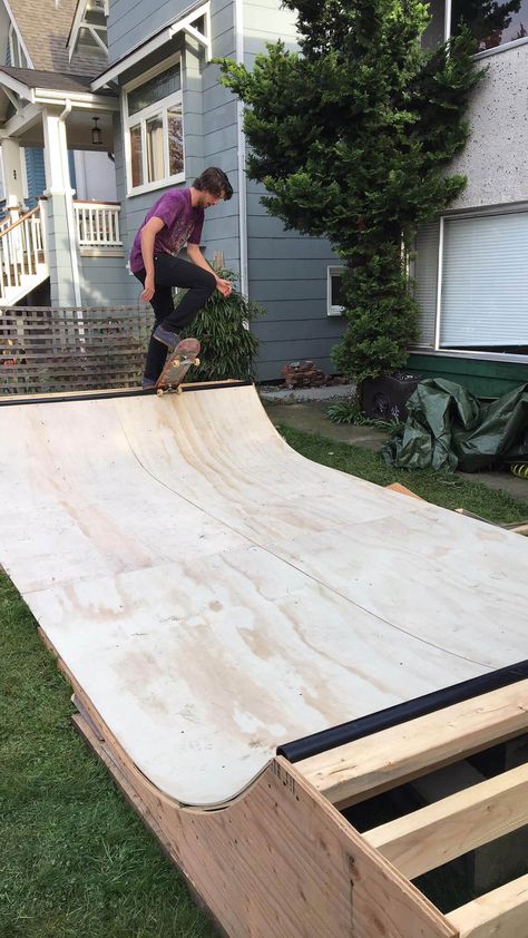 Dropping into the miniramp Casa Casuarina, Backyard Skatepark, Mini Ramp, Skate Ramps, Skate Ramp, Skateboard Ramps, Beginner Skateboard, Snowboard Shop, Unschooling