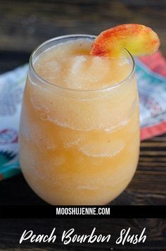 Peaches are in season in the summer. Peaches are great in desserts but better in summer drinks like this Peach Bourbon Slush. #cocktails #cocktailrecipes #summerrecipes #peaches #drinks #bourbon Slush Cocktails, Peach Slush, Bourbon Slush, Peach Bourbon, Peach Cocktail, Peach Drinks, Banana Milkshake, Alcohol Drink Recipes, Frozen Drinks