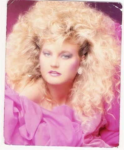 These funny snaps prove why 80s hairstyles should never make a comeback | The Sun 80s Yearbook Photos, 1980s Glamour, 80s Big Hair, 1980s Hair, Yearbook Photo, Huge Hair, 80s Hair, Glamour Shots, Glam Girl