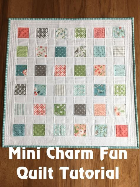 Charm Pack Projects, Charm Pack Patterns, Charm Pack Quilt Patterns, Charm Square Quilt, Charm Pack Quilt, Quilting Tutorial, Charm Pack Quilts, Charm Squares, Fun Quilt