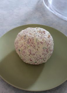 Save Cheese Ball With Corned Beef, Corn Beef Cheese Ball, Corned Beef Cheese Ball Recipes, Corned Beef Cheese Ball, Beef Balls Recipe, Beef Cheese Ball, Beef Ball, Cream Cheese Corn, Cream Cheese Ball