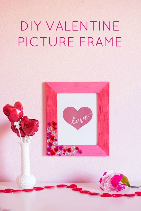 Toddler Valentine Crafts, Jeweled Picture Frame, Birthday Sleepover, Jeweled Picture, Valentine Picture, Valentine's Ideas, Diy Photo Frames, Picture Frame Designs, Craft Decor