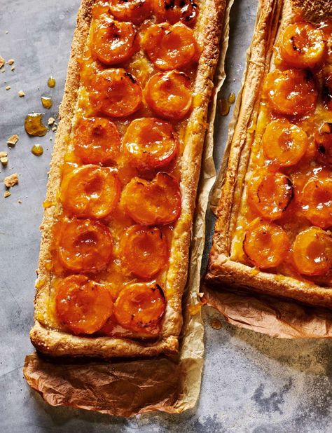 Rick Stein's French Apricot Tart |Ready-made Puff Pastry Recipe Rick Stein Recipes, Otto Lenghi, Apricot Tart, Butter Puff Pastry, Rick Stein, Apricot Recipes, Fruit Tarts, Bread And Butter Pudding, Sweet Pies