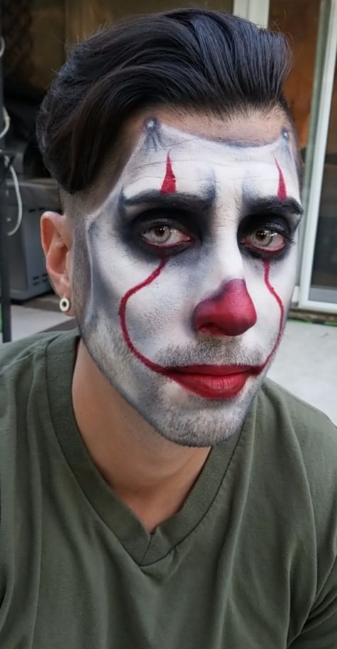 Clown Makeup Men Easy, Mime Makeup Men, Men Clown Makeup, Mens Clown Makeup, Clown Makeup Male, Male Clown Makeup, Clown Makeup For Men, Clown Makeup Men, Mime Face