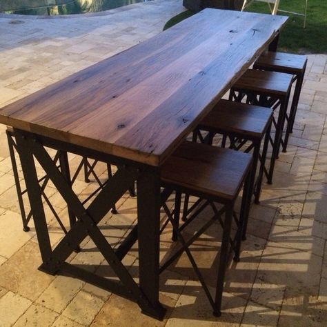 Reclaimed Oak/Ash Outdoor Bar Table Meja Outdoor, Rustic Patio Furniture, Outdoor Bar Height Table, Bar En Plein Air, Kursi Outdoor, Outdoor Pub, Porch Table, Pub Tables, Bar Exterior