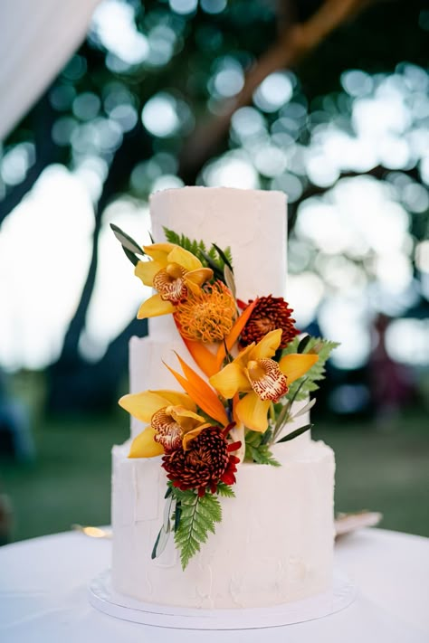 Wedding Cake Hawaii, Lanikuhonua Wedding, Key West Wedding, Boho Garden, Super Nails, Tropical Theme, Small Cake, Wedding Coordinator, 40th Birthday