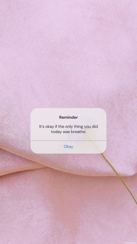 Reminder Lockscreen Aesthetic, Reminder Positive Quotes, Iphone Reminder Quotes, Self Reminder Lockscreen, Quotes Lockscreen Aesthetic, Iphone Reminder Aesthetic, Cute Daily Reminders, Happy Lockscreen, Daily Reminder Wallpaper Aesthetic